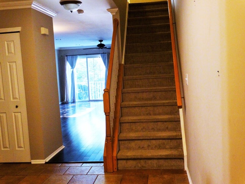 Entrance - 2269 Nash Ct