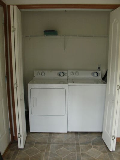 Building Photo - Extra Clean 3 Bedroom 2 Bath Modular Home with Central Heat & AC near Lowes in Sylva $1800 a mont...