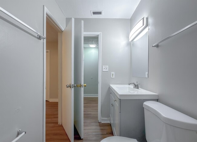 Building Photo - 3294 Nekoma Ln