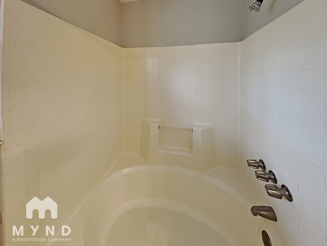Building Photo - 51 Richaven Pl