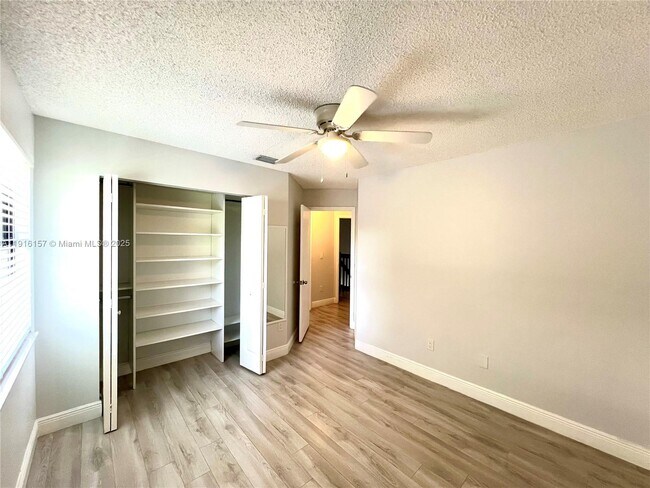 Building Photo - 13725 SW 100th Terrace