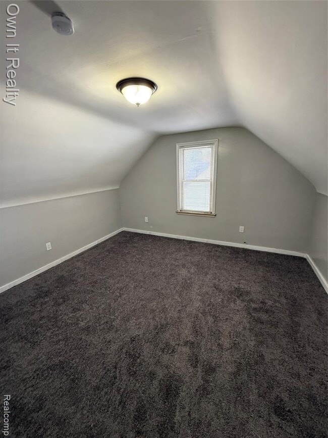 Building Photo - 18705 Avon Ln