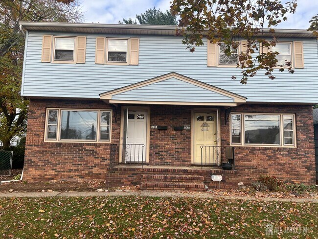 Primary Photo - 345 Lincoln Blvd