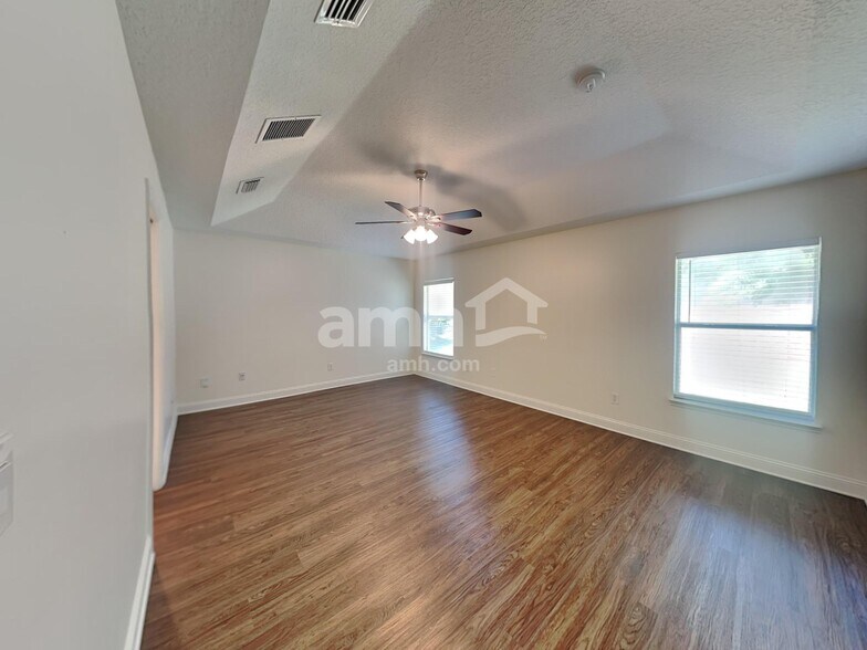 Building Photo - 502 Chinkapin Ct