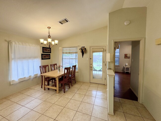 Building Photo - 8957 Taline Cir