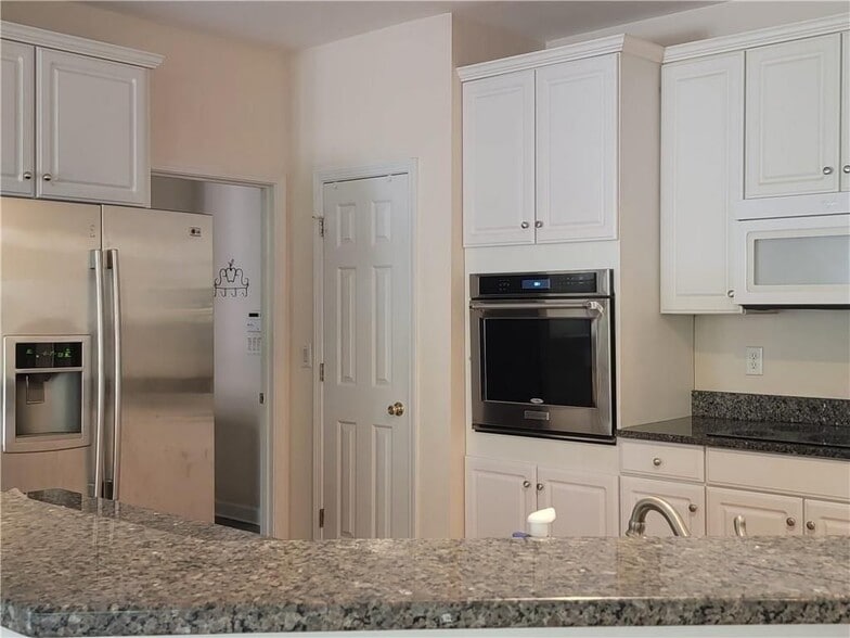 Building Photo - 6330 Olde Atlanta Pkwy