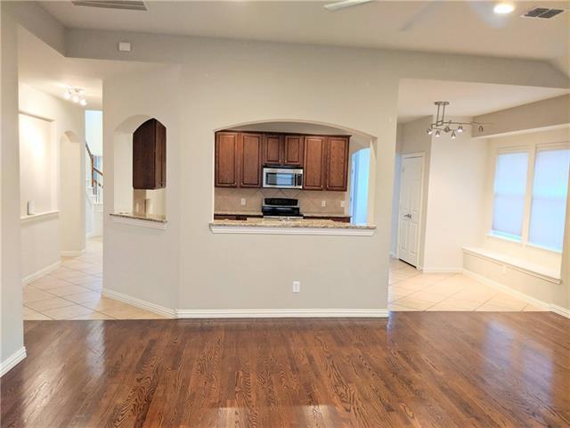 Building Photo - 10321 Cochron Dr