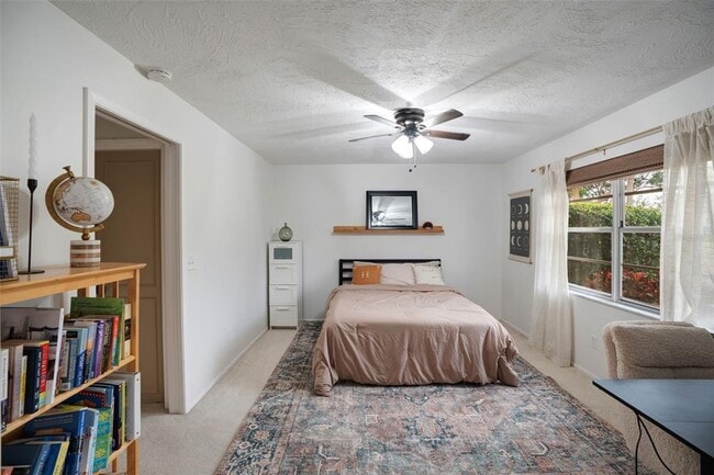 Building Photo - 6884 W Country Club Ln