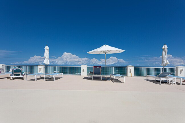 Building Photo - 3546 S Ocean Blvd