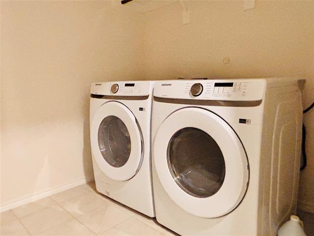 Building Photo - 1304 Johnson Dr