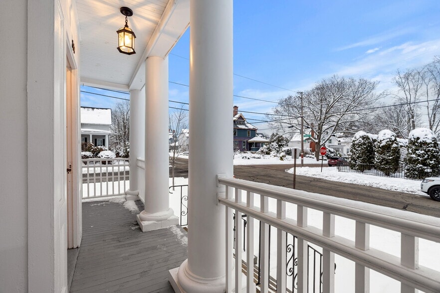 Building Photo - 200 Prospect St