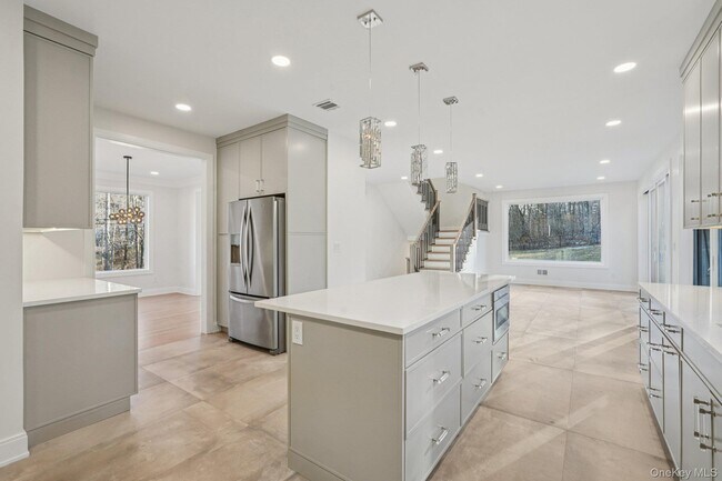 Building Photo - 400 Phillips Hill Rd