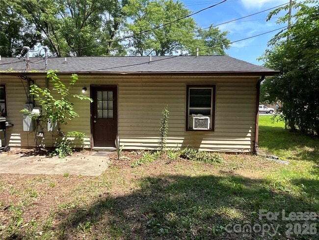 Building Photo - 1380 Fairley Ave