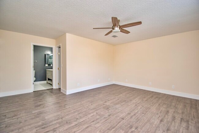 Building Photo - 14193 80th Ln N