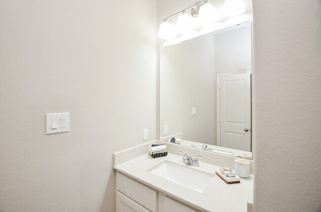 Building Photo - 4515 Primrose Valley Ln