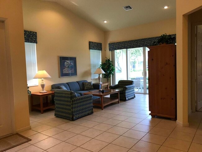 Building Photo - 8410 Mulligan Cir