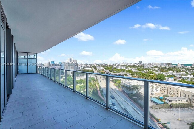 Building Photo - 500 Alton Rd