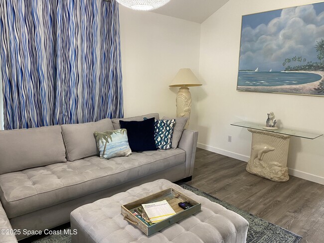 Building Photo - 781 Sunset Lakes Dr