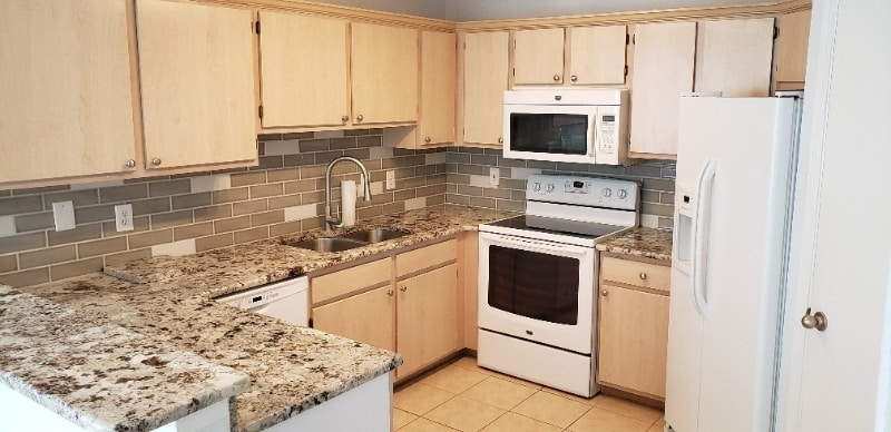 Building Photo - 1701 The Greens Way