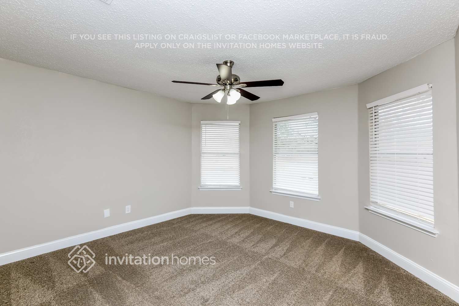 Building Photo - 1413 Ridgecrest Dr