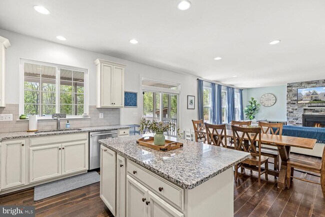 Building Photo - 397 Pear Blossom Rd