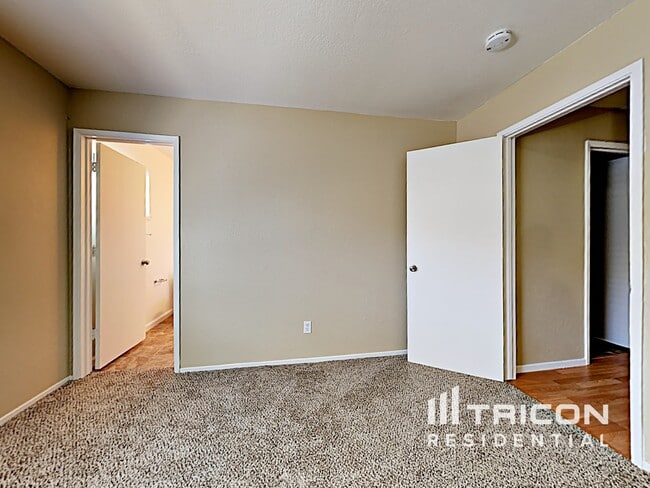 Building Photo - 1632 Citrus St