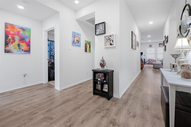 Building Photo - 505 Saw Mill Rd