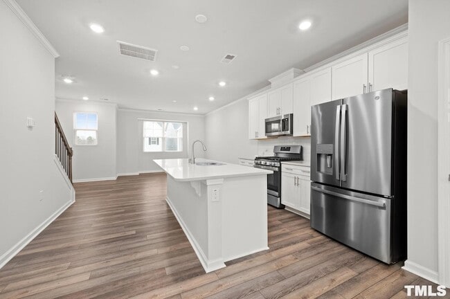 Building Photo - 742 Cormiche Ln