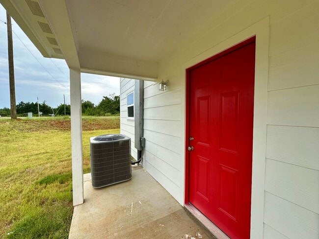 Building Photo - Country Hills Duplexes