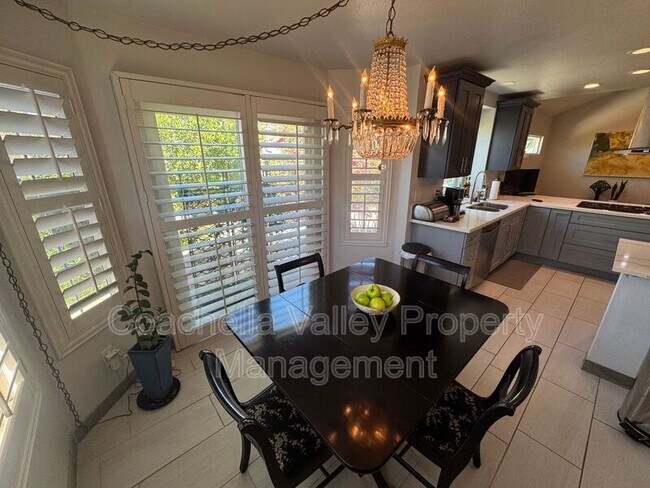 Building Photo - 43584 Via Magellan Dr