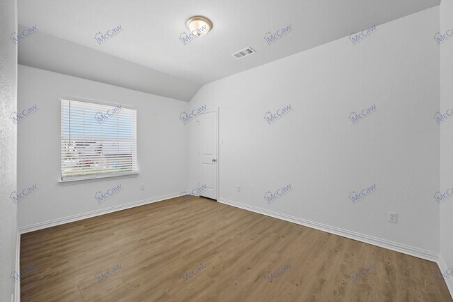 Building Photo - 1124 Salem Dr