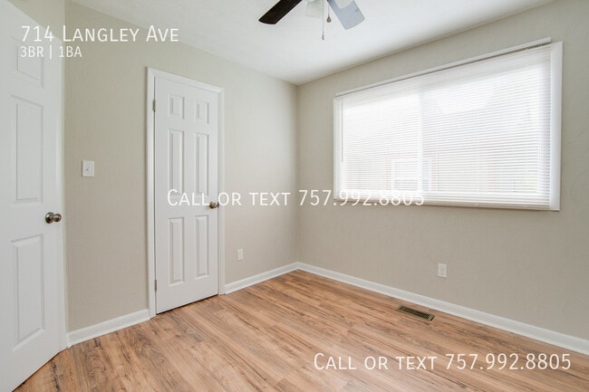 Building Photo - 714 Langley Ave