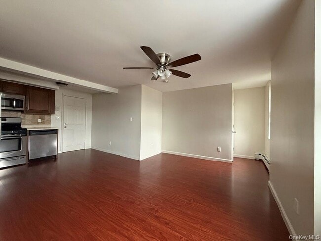 Building Photo - 2 Audrey Ave