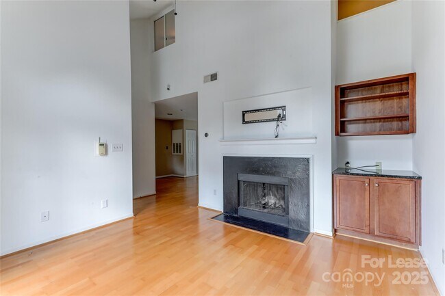 Building Photo - 501 Olmsted Park Pl