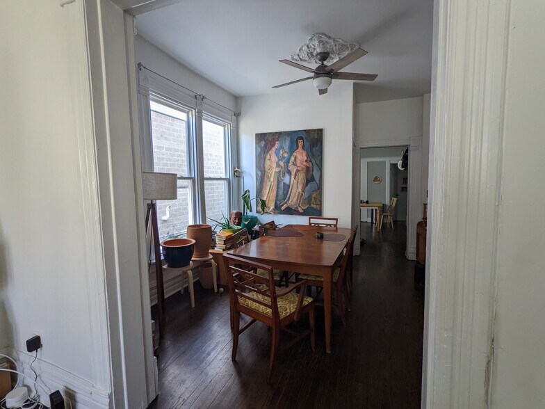 Dining Room 3 - 1714 N Whipple St