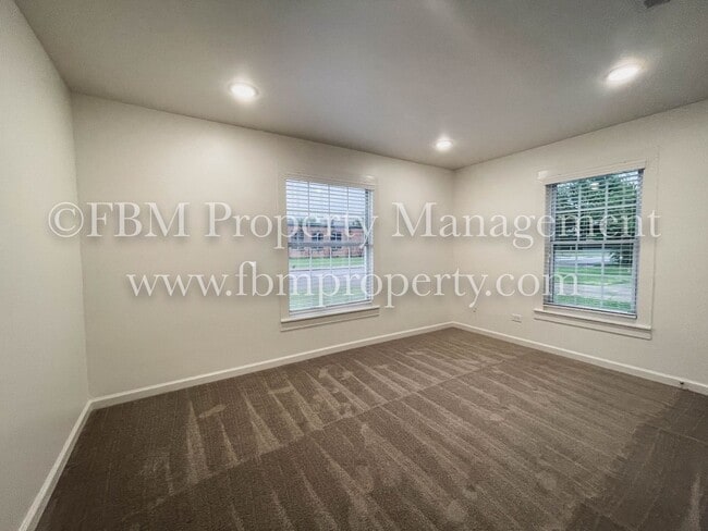 Building Photo - 207 Kirksey St