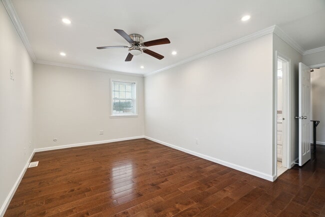 Primary Bedroom - 100 Rennard Ter