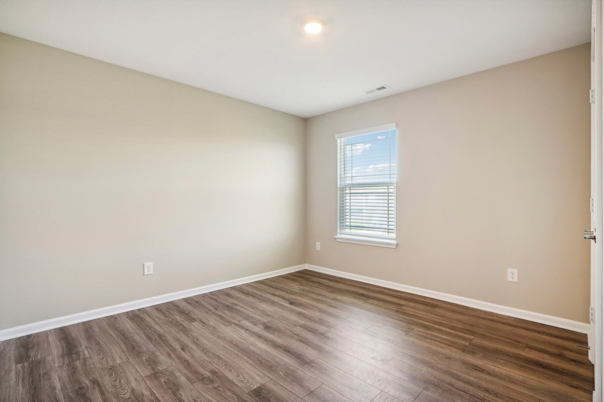 Building Photo - 511 Marsh Aster Dr