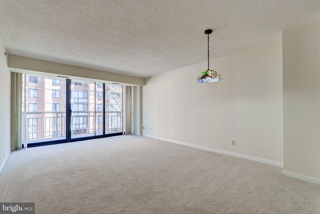 Building Photo - 1200 Braddock Pl