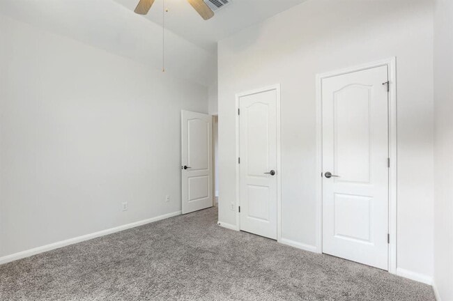 Building Photo - 13620 Glen Mark Dr