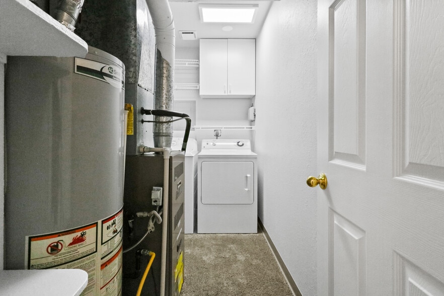 Building Photo - 6200 E Iliff Ave