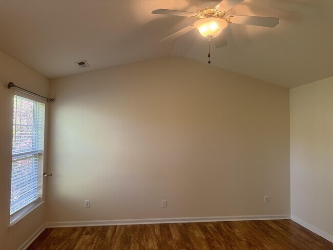 Building Photo - 1410 Juniper Hills Ln