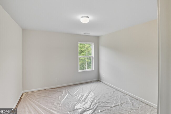 Building Photo - 680 River Run Dr