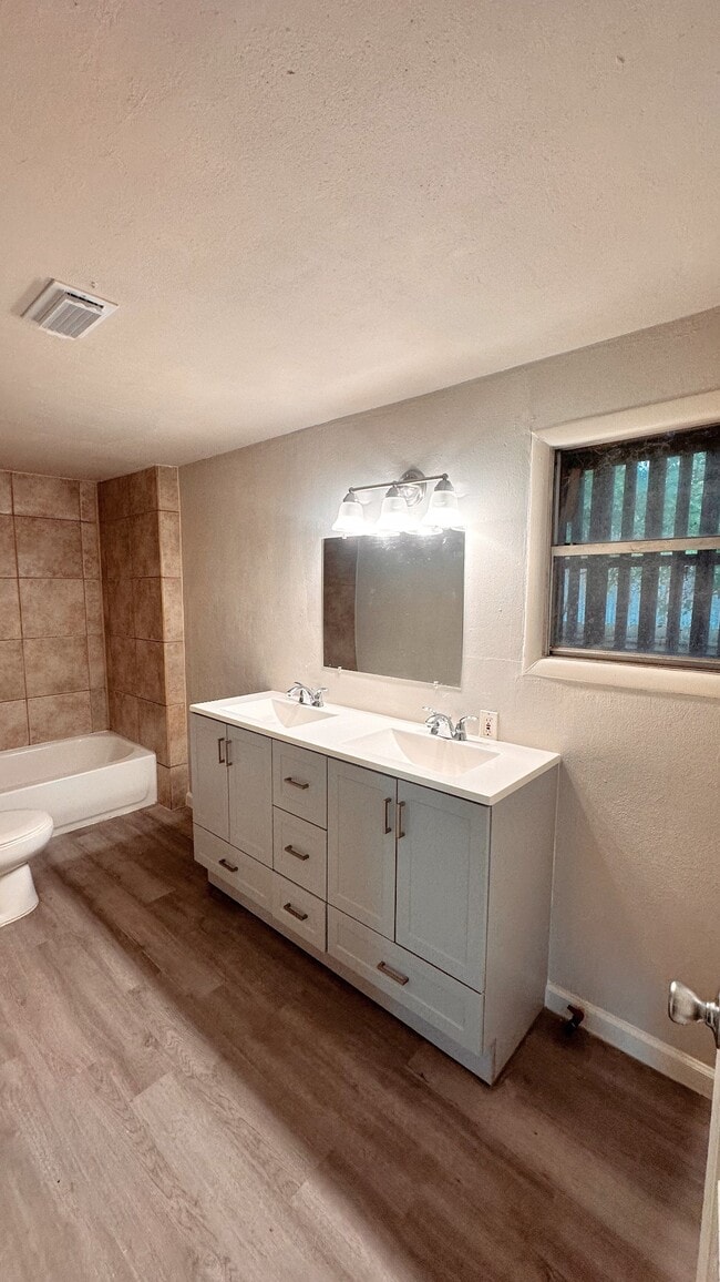 Building Photo - 330 Gordy Rd