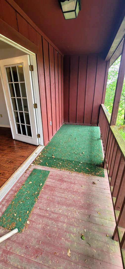 Building Photo - 13932/13934 Azalea Park Ave