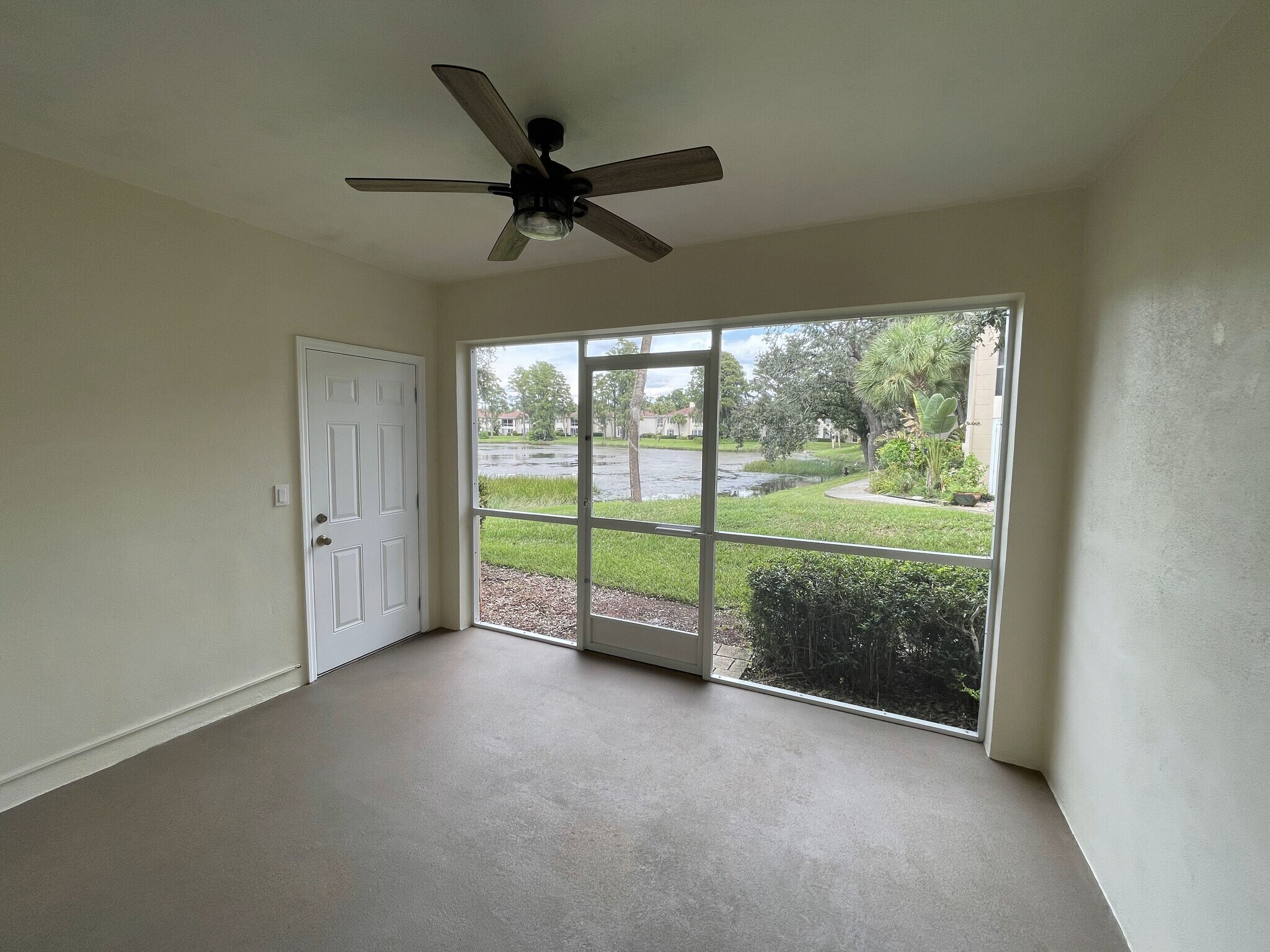 Lanai - 10356 Carrollwood Ln