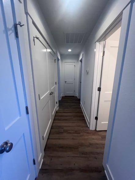 Building Photo - 304 Indian Dr