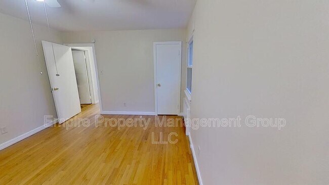 Building Photo - 31 Parkwood St