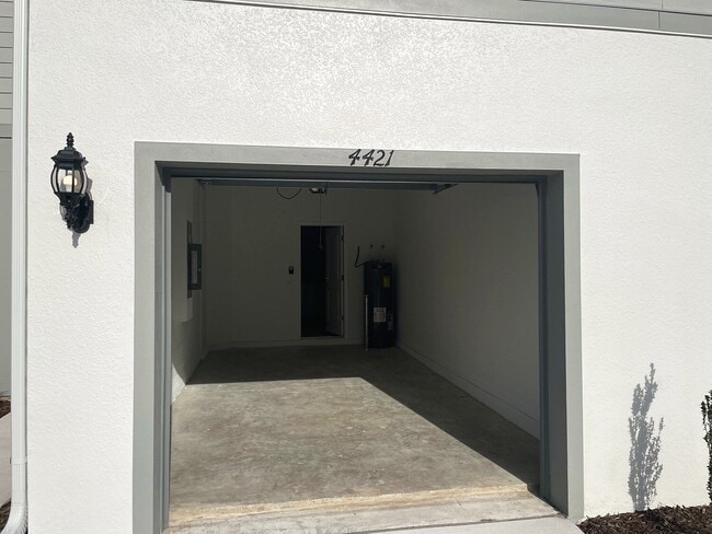 Building Photo - 4421 Jetty Ln NE