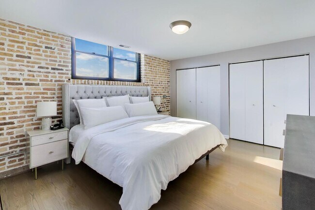 Building Photo - 1521 W Haddon Ave